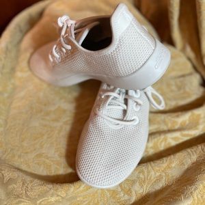 New without tags. All bird shoes. Womens 10